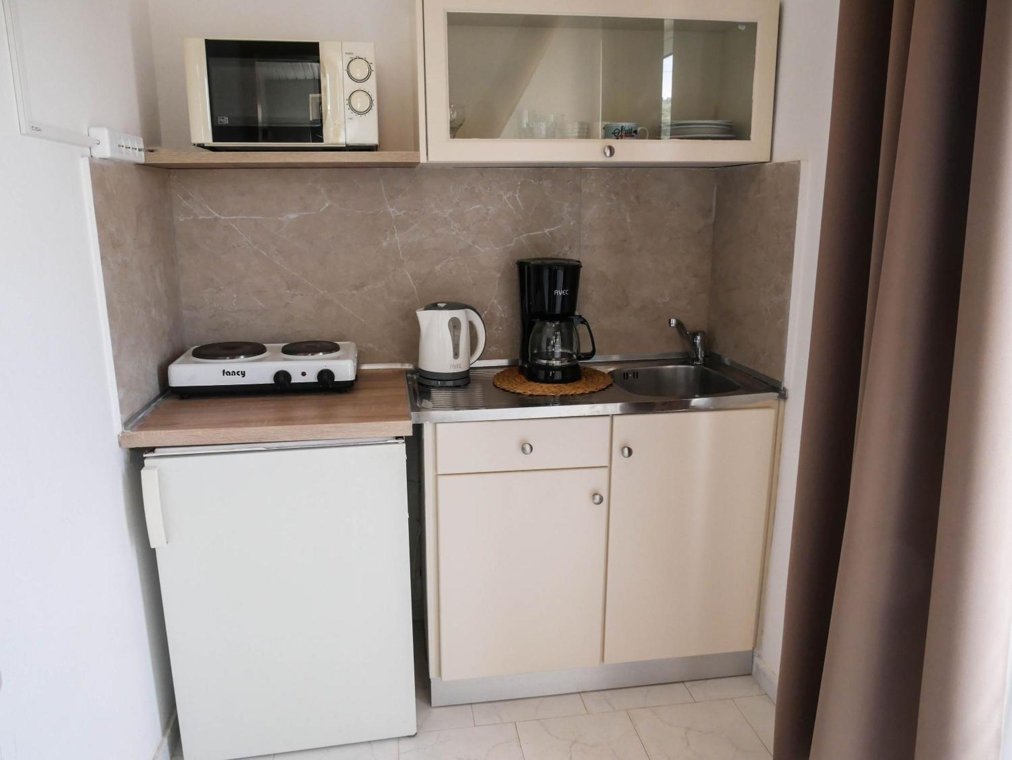 Litinas Apartments With Pool Agia Marina Zewnętrze zdjęcie