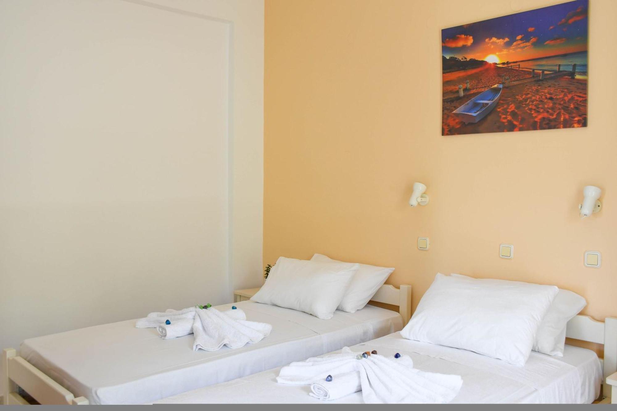 Litinas Apartments With Pool Agia Marina Zewnętrze zdjęcie