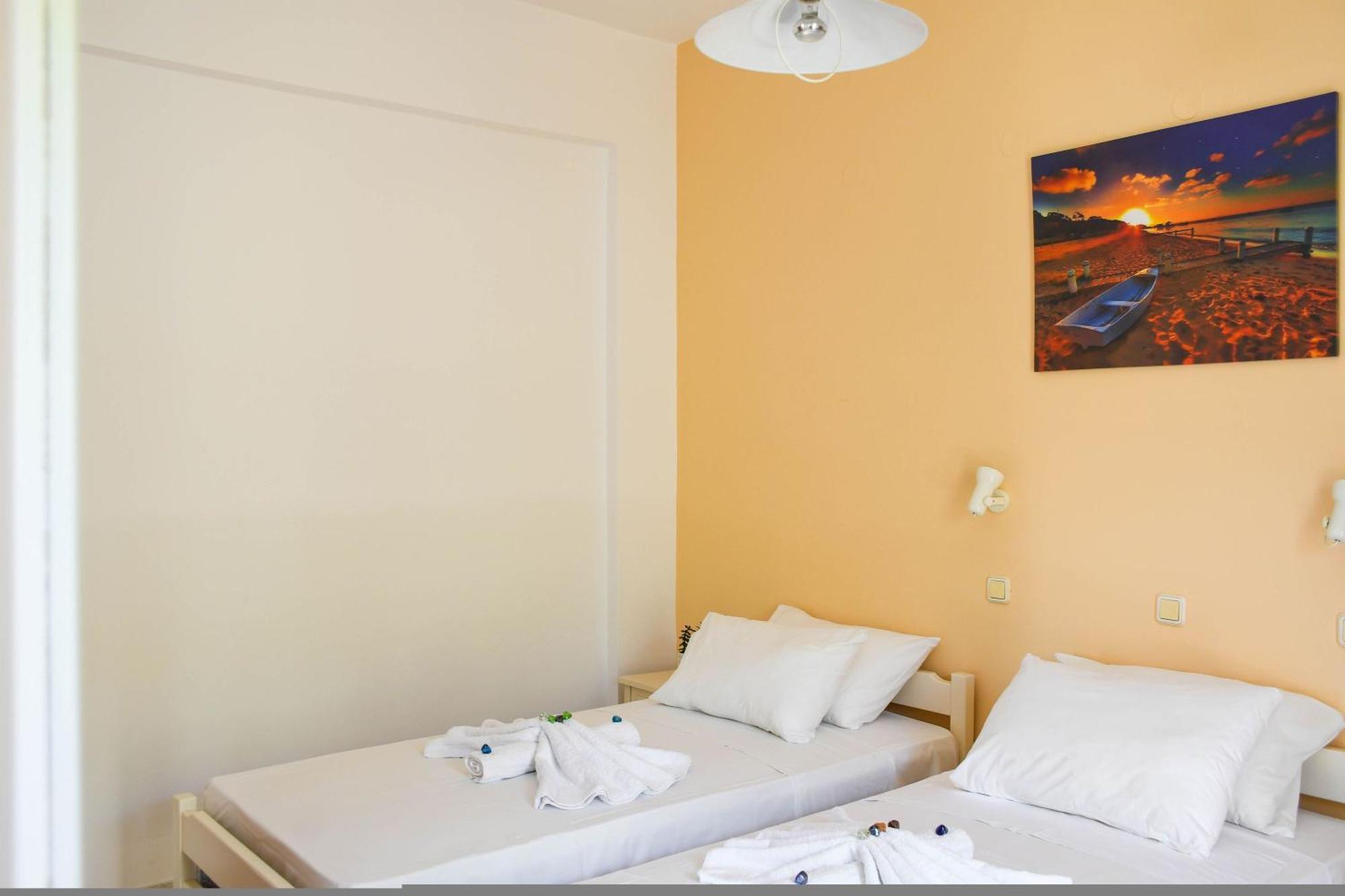 Litinas Apartments With Pool Agia Marina Zewnętrze zdjęcie