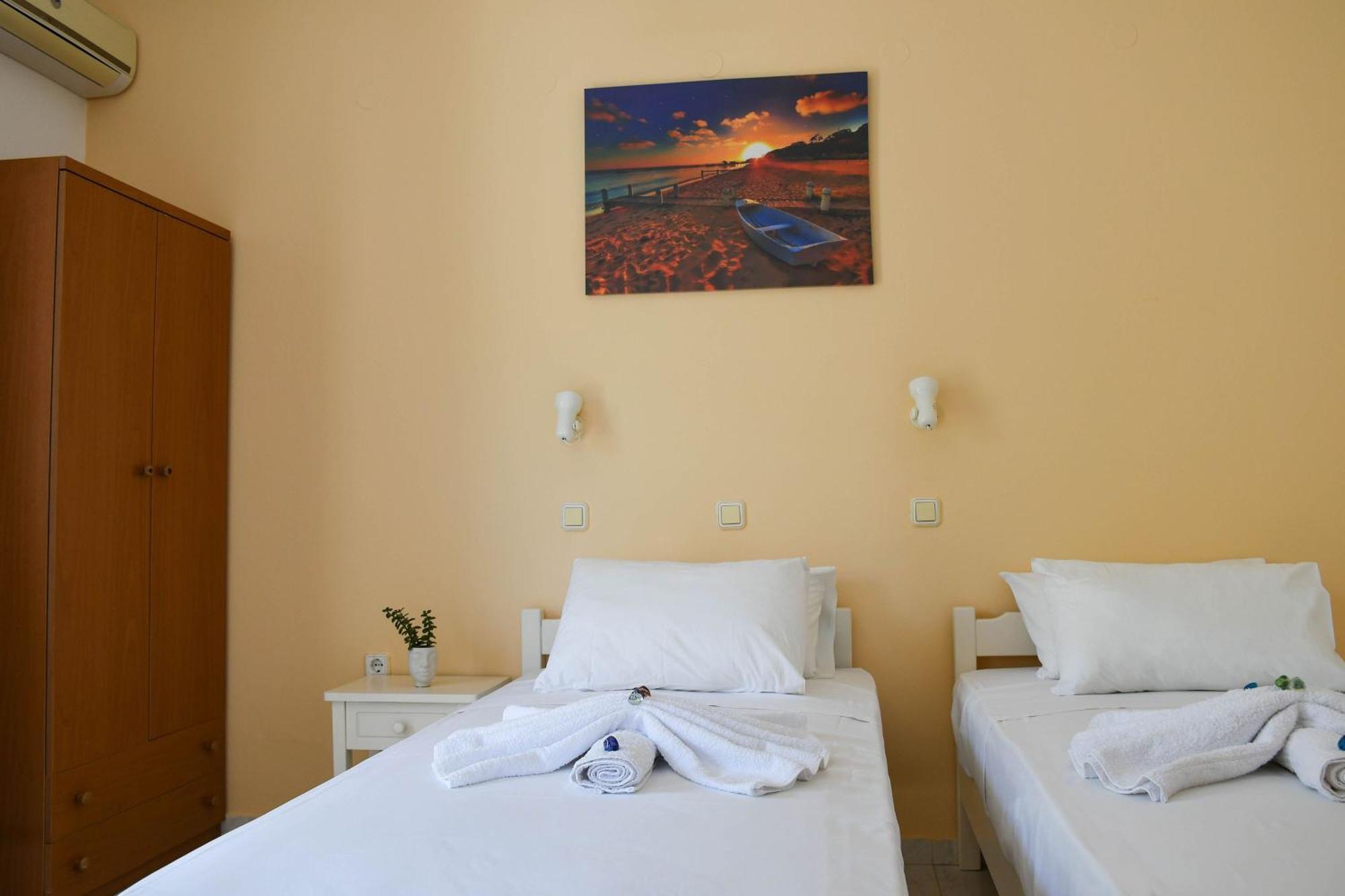 Litinas Apartments With Pool Agia Marina Zewnętrze zdjęcie