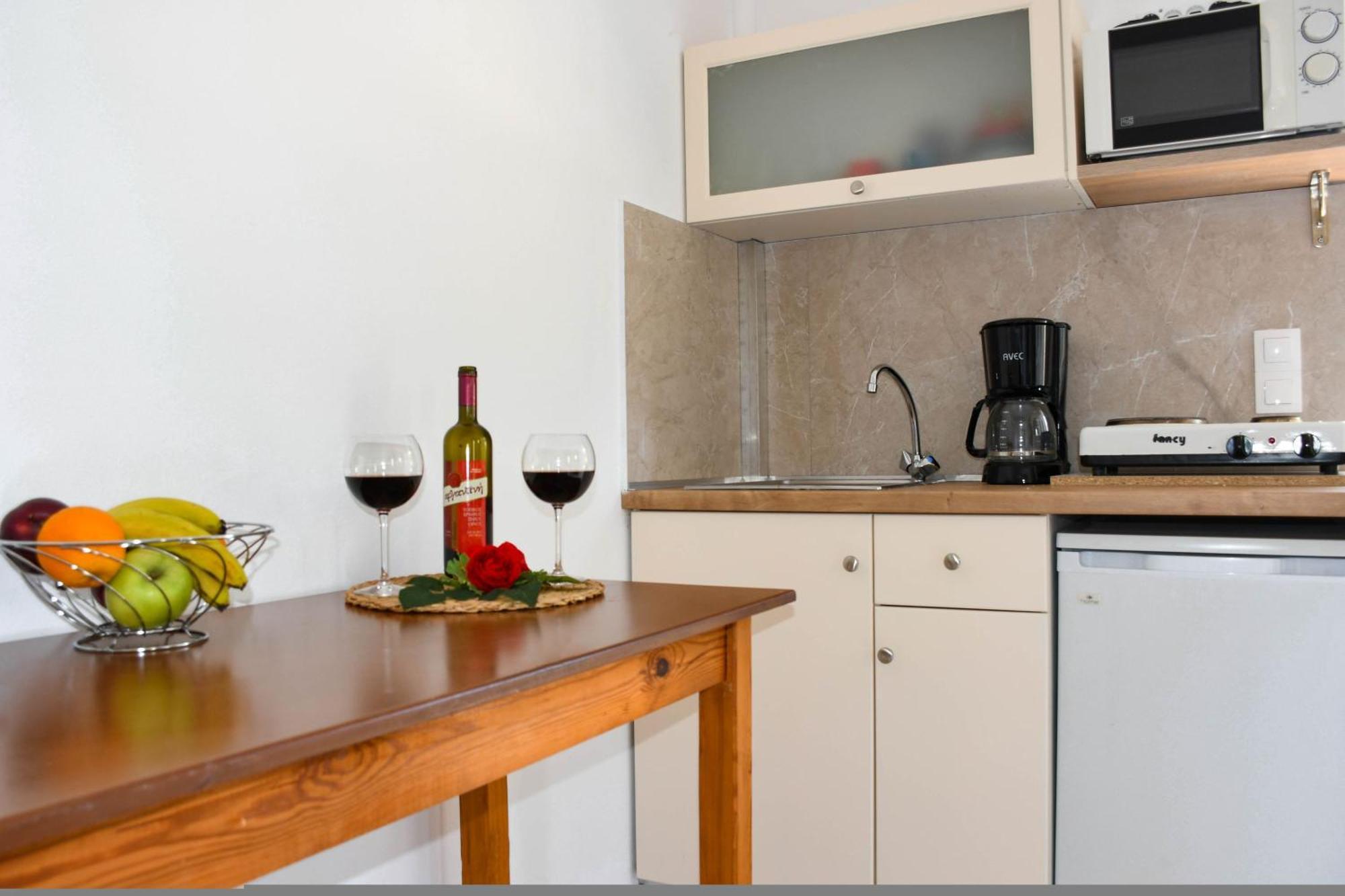 Litinas Apartments With Pool Agia Marina Zewnętrze zdjęcie