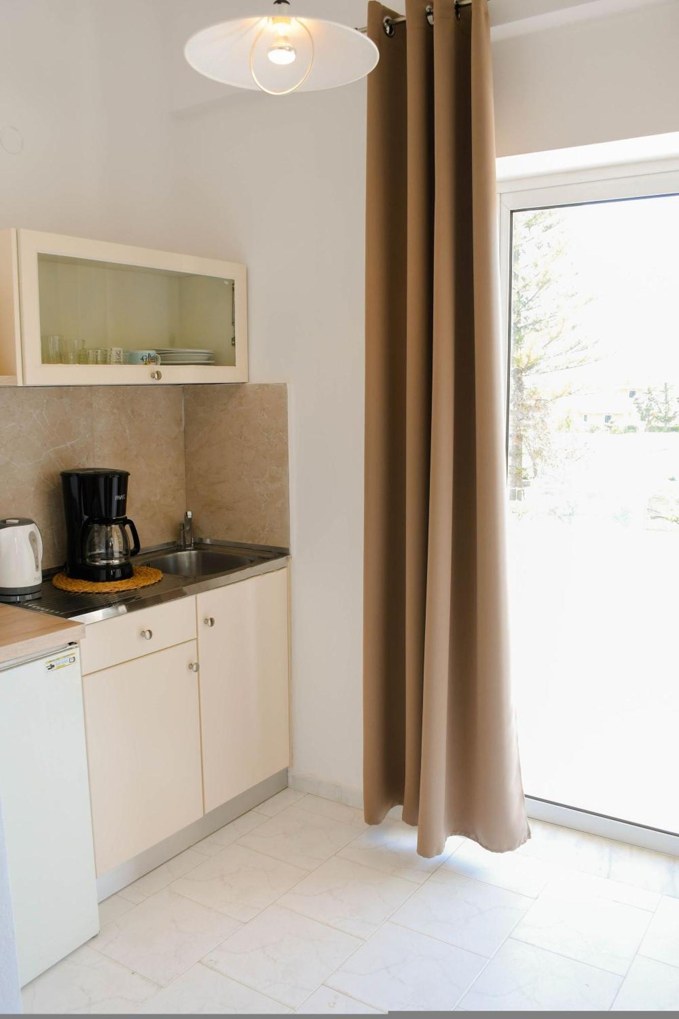 Litinas Apartments With Pool Agia Marina Zewnętrze zdjęcie
