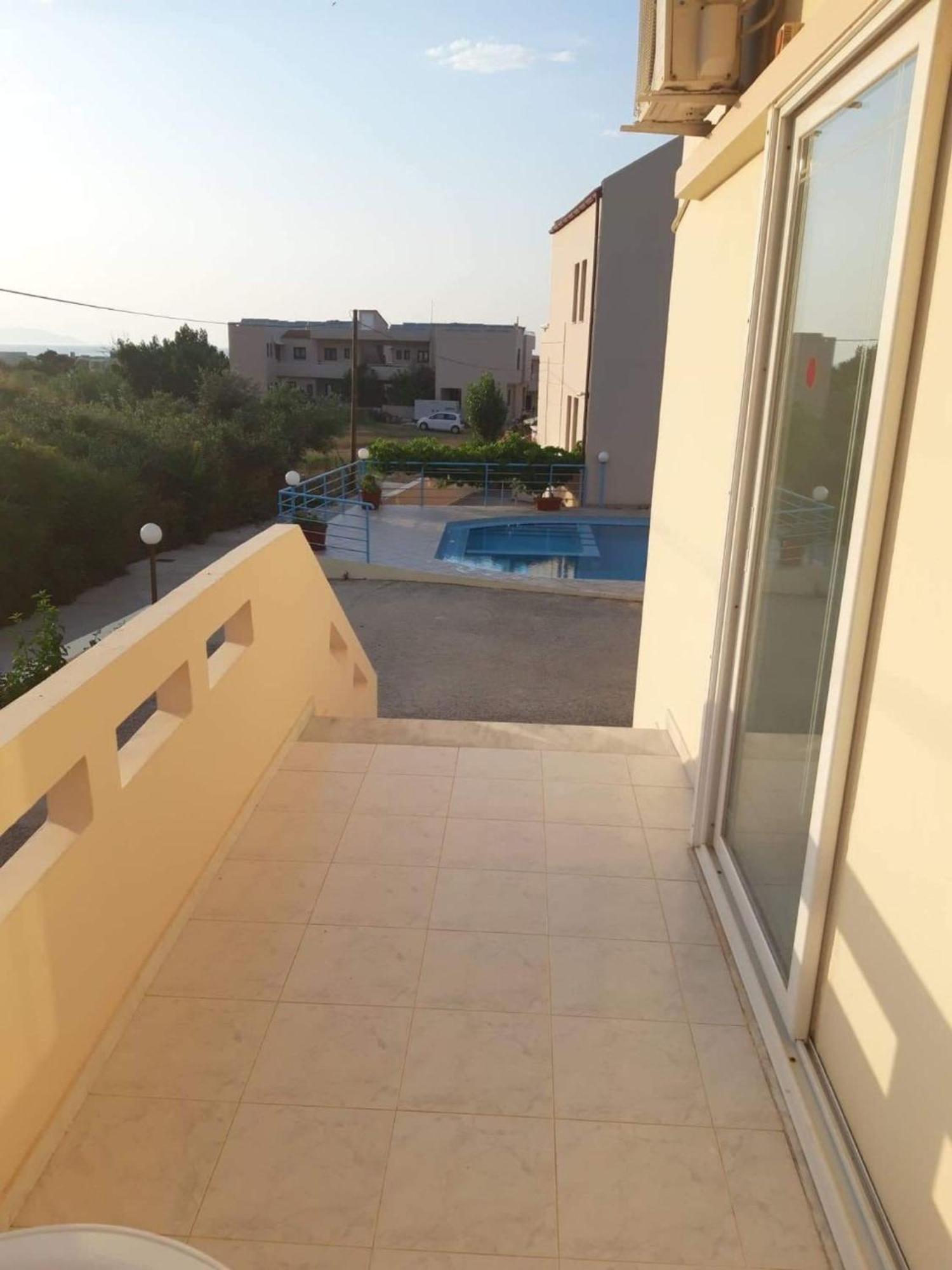 Litinas Apartments With Pool Agia Marina Zewnętrze zdjęcie